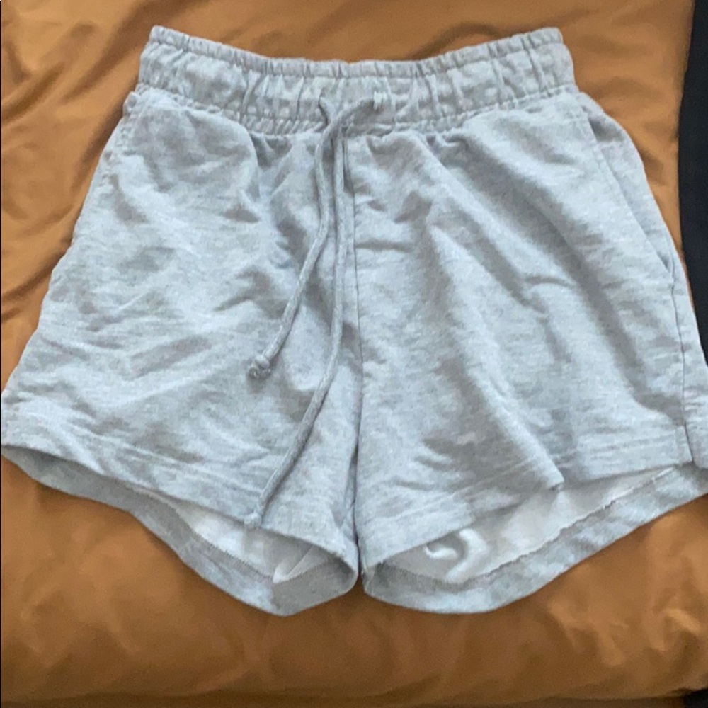 Grey comfy shorts
